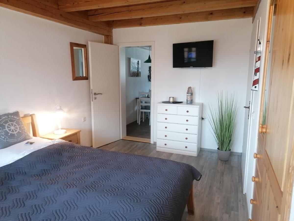 Boddenhus Auf Ruegen - Ferienwohnungen Und Pension Rappin Zewnętrze zdjęcie