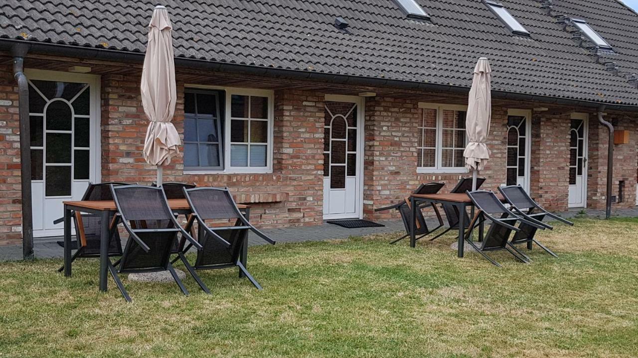 Boddenhus Auf Ruegen - Ferienwohnungen Und Pension Rappin Zewnętrze zdjęcie